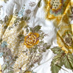 Pottery Barn queen duvet cover